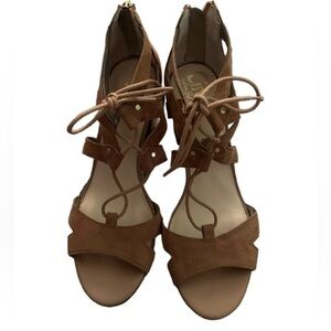 Circus brown shoes size 8 suede